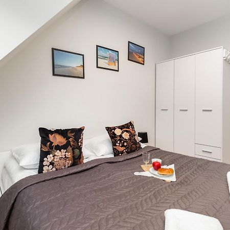 Apartamenty Kolo Brzegu By Noclegi Renters Колобжег Екстер'єр фото